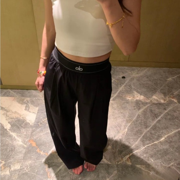 ALO Yoga Black Wide-Leg High-Rise Lounge Pants - Picture 2 of 3